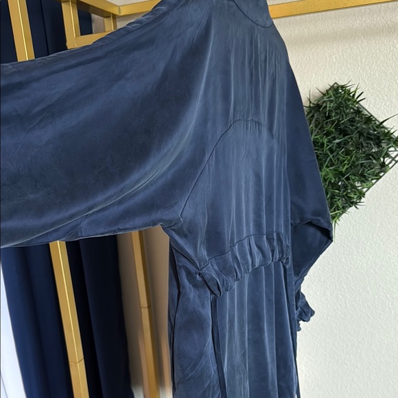 Lunya Washable Silk Robe - Picture 15 of 16